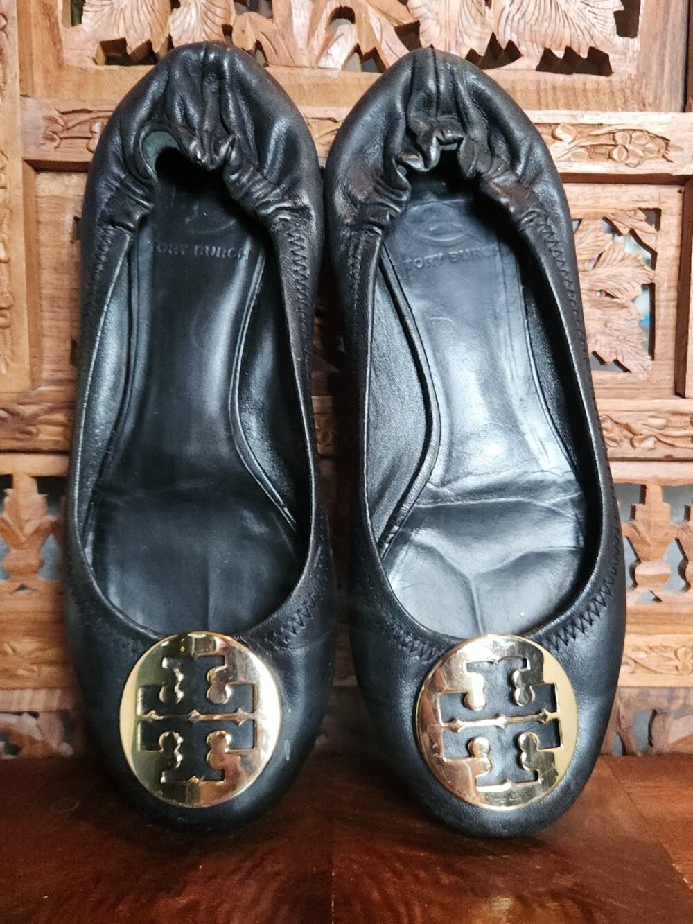 Tory Burch Reva Leather Ballet Flat with Gold Medallion